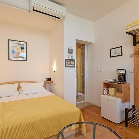 Room Over Old Town ดูบรอฟนิก ภายนอก รูปภาพ